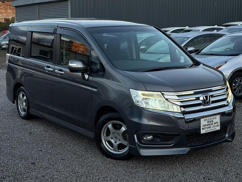 Używany Honda Stepwgn 2012 Szary Minivan