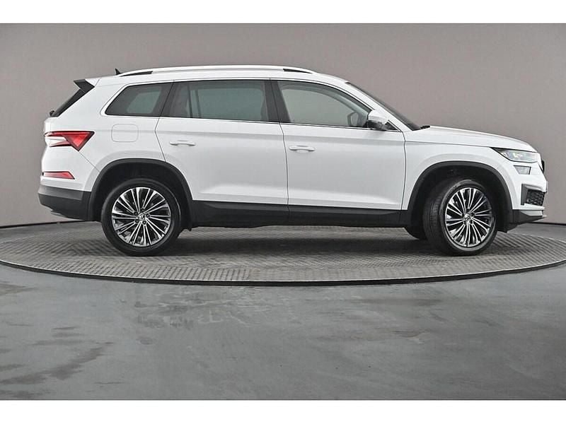 Used Skoda Kodiaq SE L Executive 110 HP (80 kW) 2024 Moon white metallic SUV