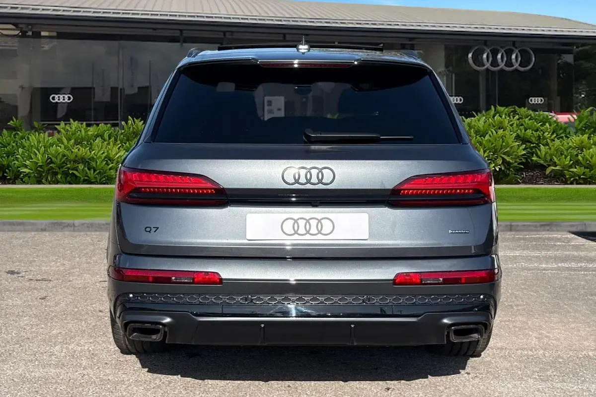New Audi Q7 Black Edition 2026 Black SUV