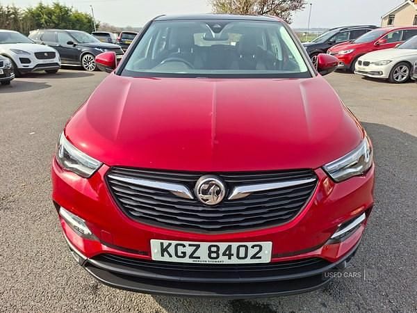 Used Vauxhall Grandland X S 130 HP (95 kW) 2018 Red SUV