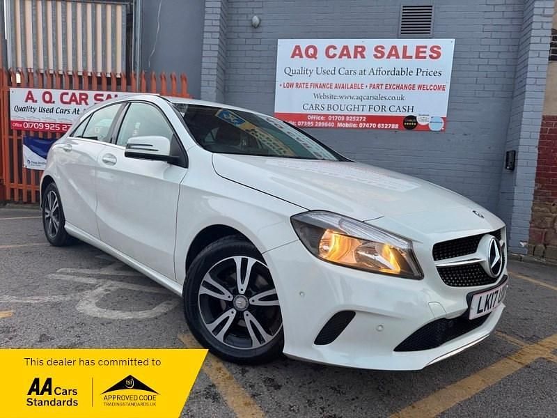 Used Mercedes A180 Executive 2017 White Hatchback