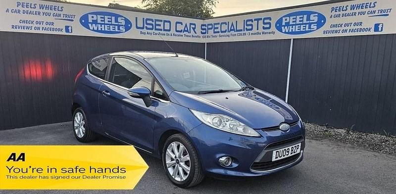 Blue Used 2009 Ford Fiesta Zetec Hatchback | £2,475 (Fair price) - Image 1/4