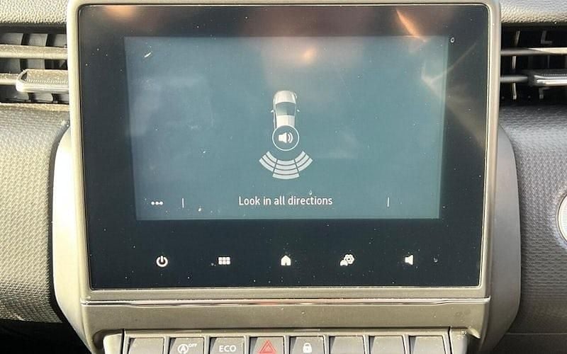 Used Renault Clio V Iconic 101 HP (74 kW) 2020 Red Hatchback