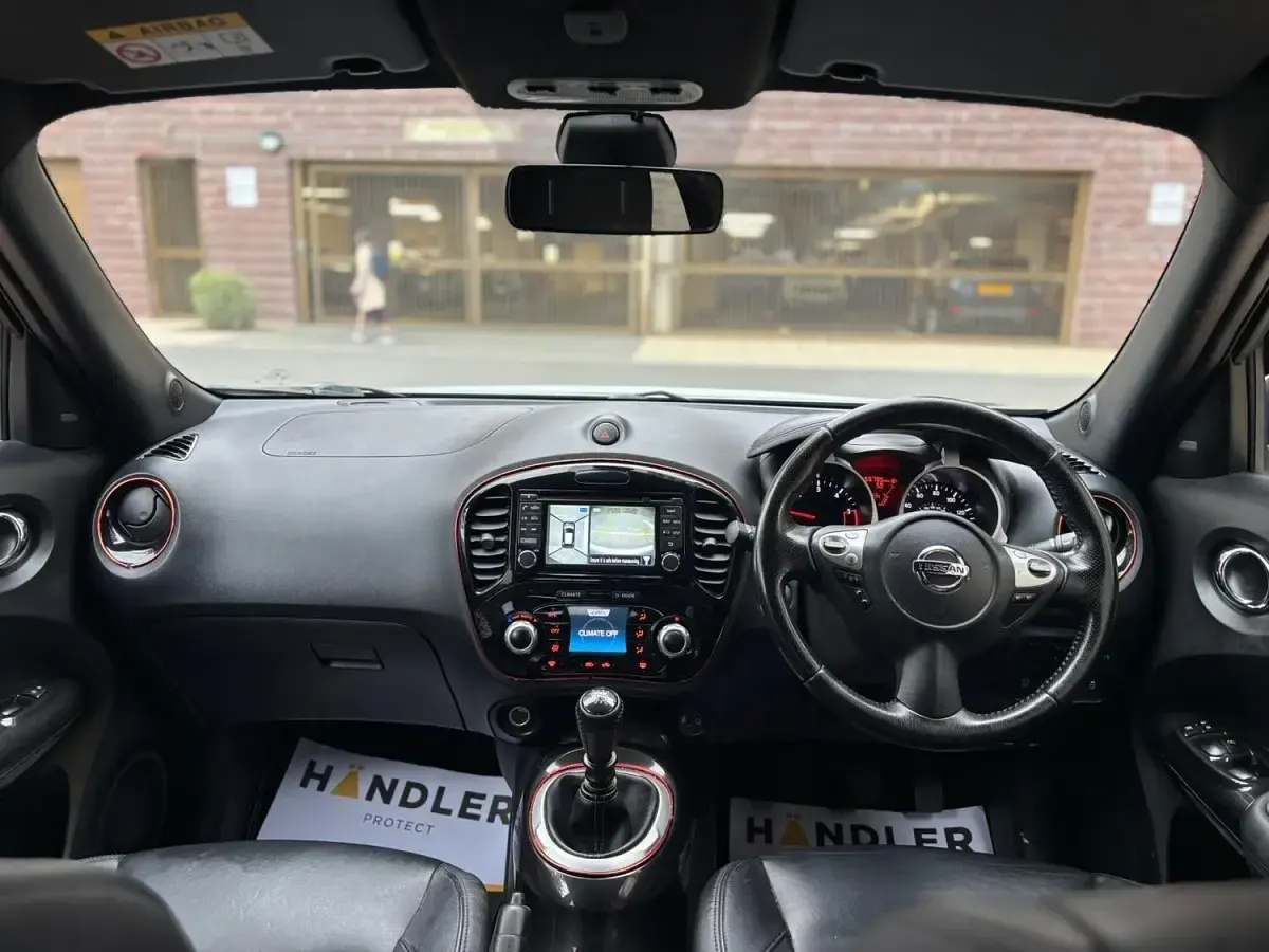 Used Nissan Juke Tekna 110 HP (80 kW) 2016 Grey SUV