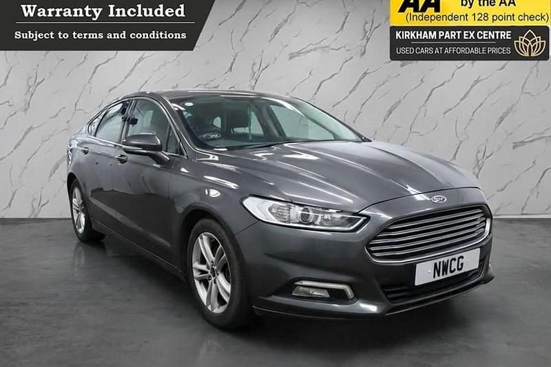 Used Ford Mondeo Zetec 160 HP (117 kW) 2016 Grey Hatchback