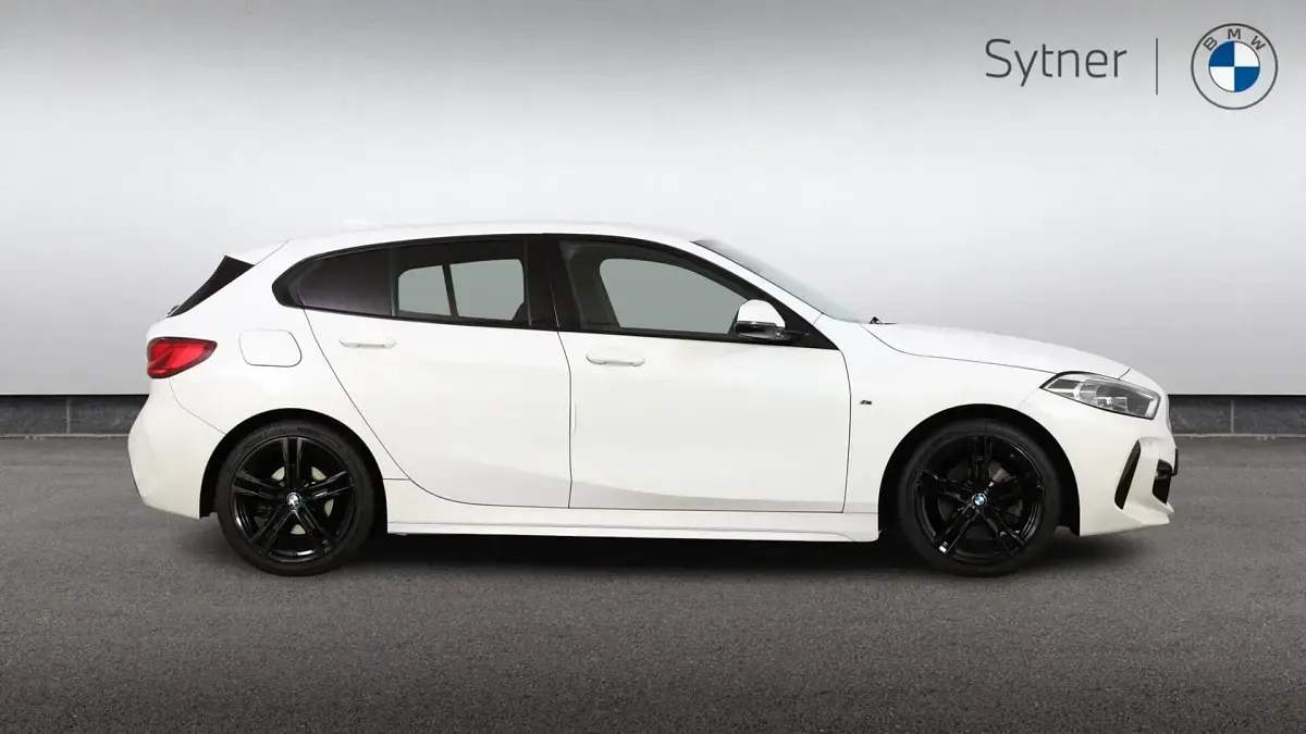 Used BMW 118 M Sport 138 HP (101 kW) 2020 White Hatchback