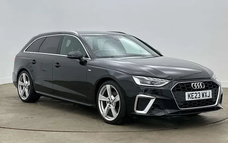 Used Audi A4 S-Line 150 HP (110 kW) 2023 Estate