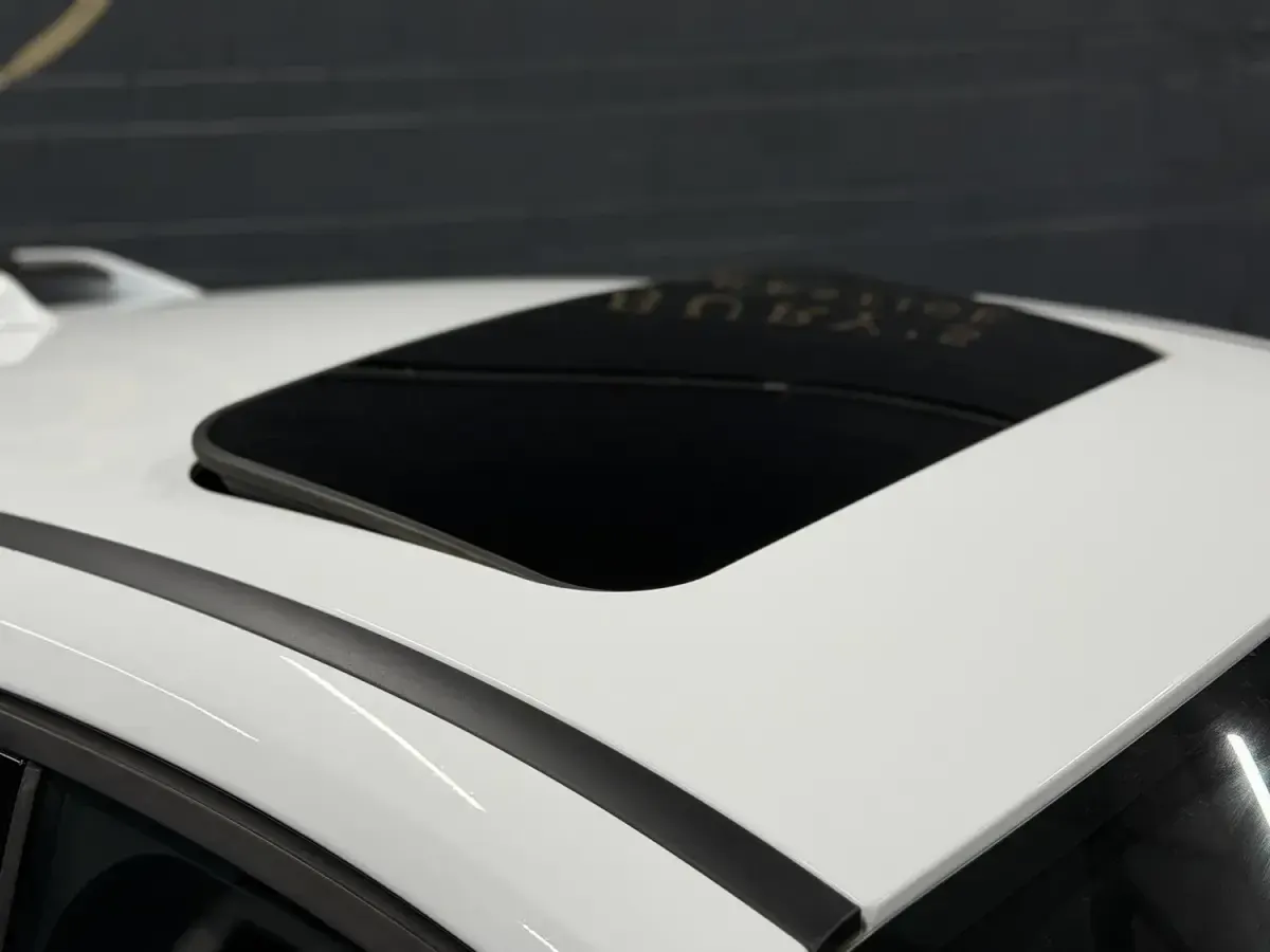 Used Ford Focus RS 350 HP (257 kW) 2017 White Hatchback