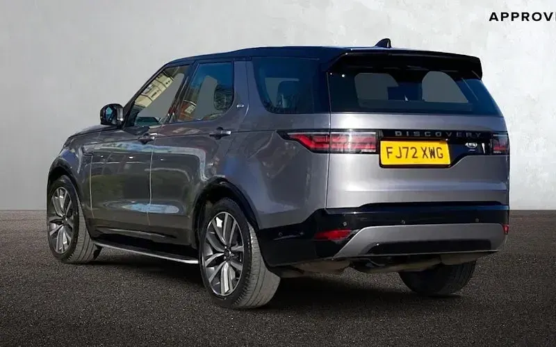Used Land Rover Discovery 5 SE Dynamic 300 HP (220 kW) 2023 SUV