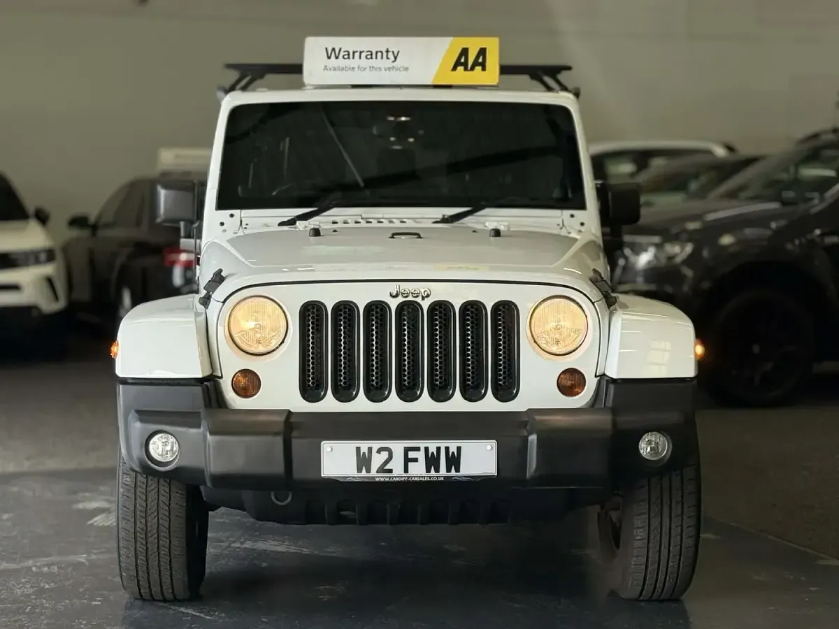 Used Jeep Wrangler Sahara 197 HP (144 kW) 2012 White SUV