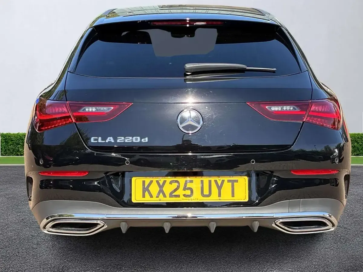 Usado Mercedes CLA220 AMG Line Premium 2025 Preto Sedan