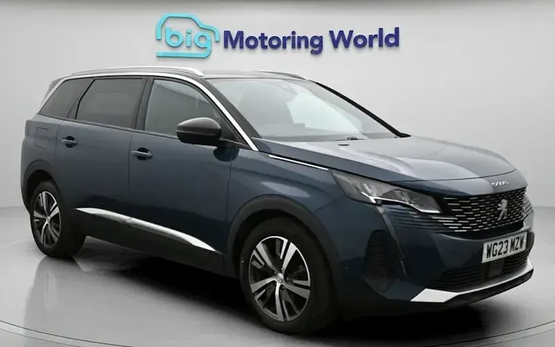 Used Peugeot 5008 Allure+ 131 HP (96 kW) 2023 SUV