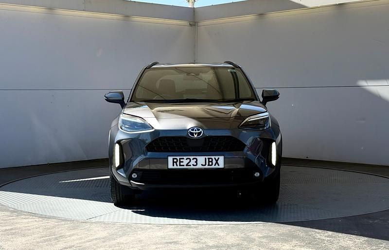 Used Toyota Yaris Cross Design 116 HP (85 kW) 2023 Grey SUV