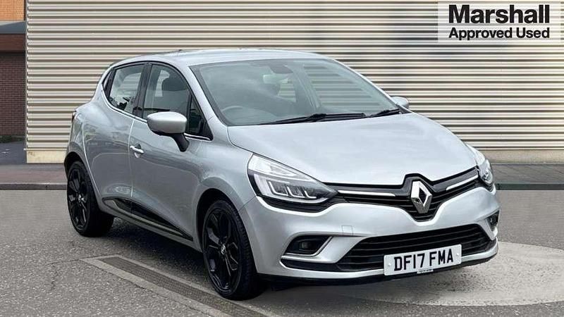 Silver Used 2017 Renault Clio IV Dynamique Hatchback | £9,500 (Good price) - Image 1/4