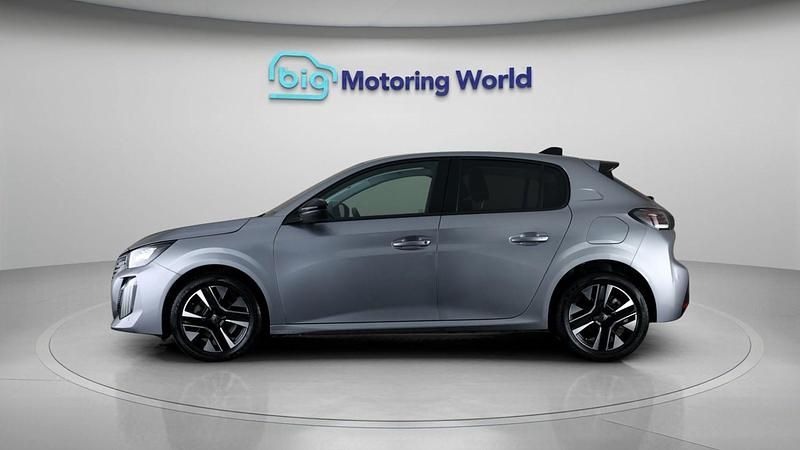 Used Peugeot 208 Allure 101 HP (74 kW) 2024 Grey Hatchback