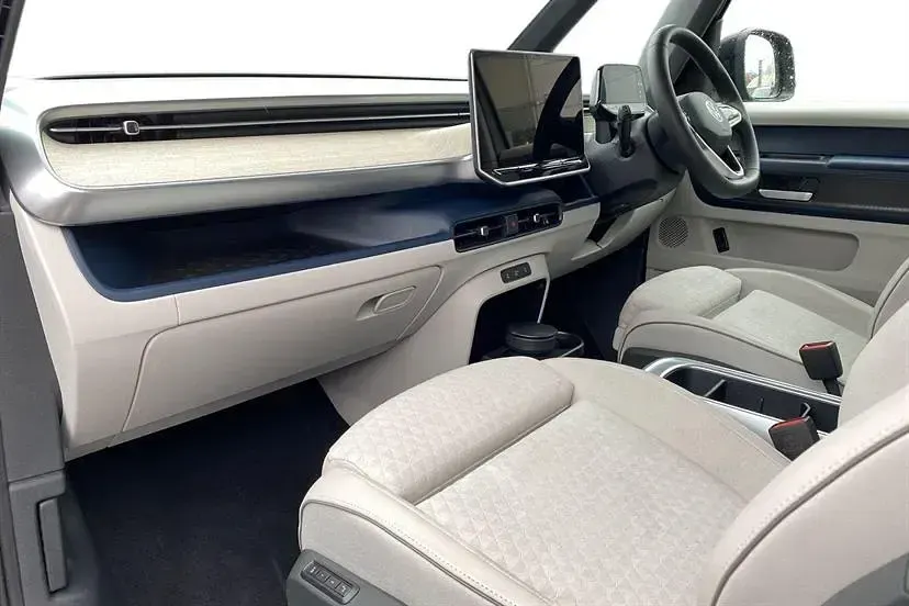 New VW ID. Buzz Pro 210 kW (286 HP) 2025 Mono silver MPV