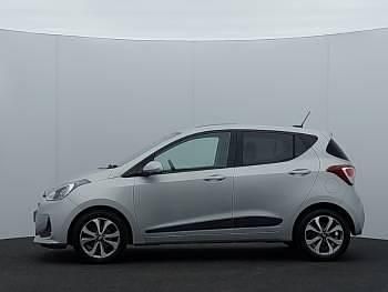 Used Hyundai i10 Premium SE 87 HP (63 kW) 2017 Silver Hatchback