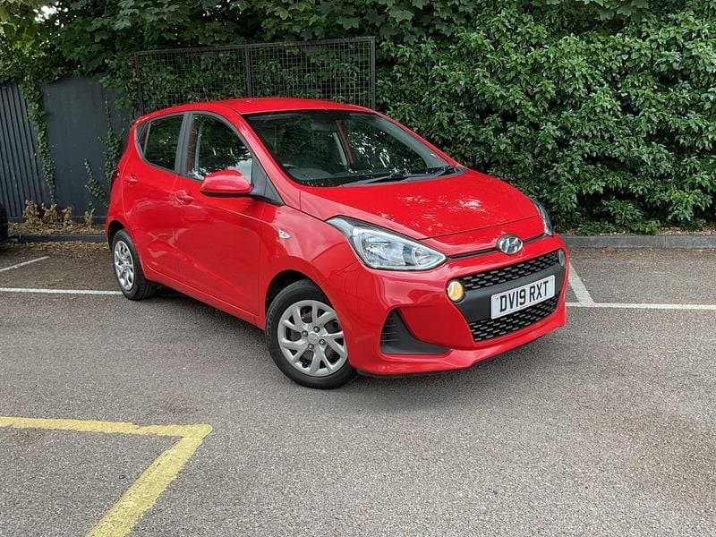 Red Used 2019 Hyundai i10 SE Hatchback | £6,933 (Fair price) - Image 1/4