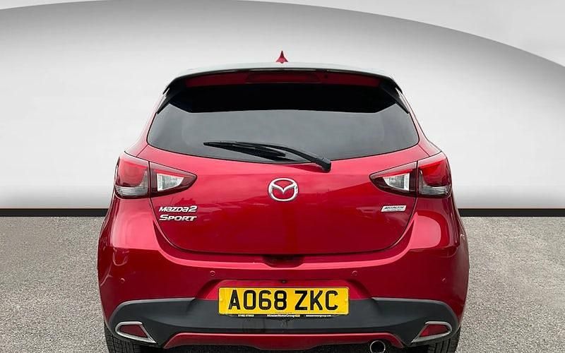 Used Mazda 2 Inclusive 116 HP (85 kW) 2018 Red Hatchback