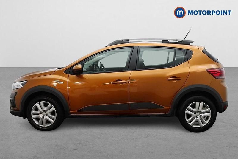Used Dacia Sandero Expression 2023 Orange Hatchback