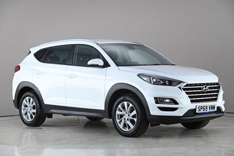 Used Hyundai Tucson SE 177 HP (130 kW) 2019 White SUV