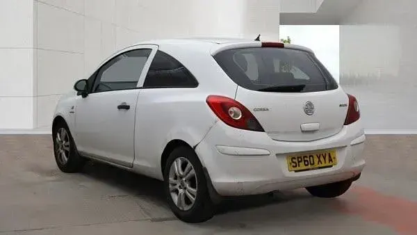 Used Vauxhall Corsa 2010 White Hatchback