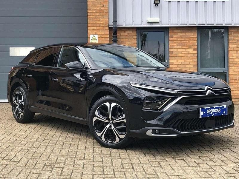 Black Used 2023 Citroën C5 X PureTech Hatchback | £17,491 (Fair price) - Image 1/4