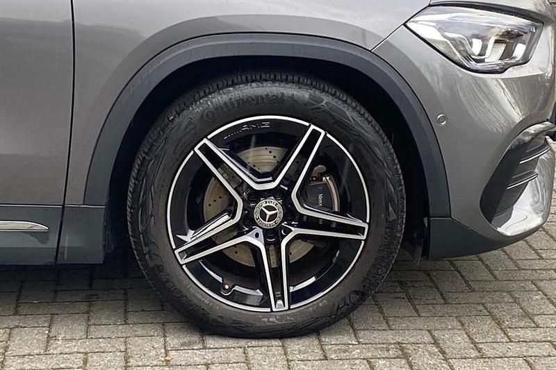 Used Mercedes GLA200 Executive 150 HP (110 kW) 2023 Mountain grey SUV
