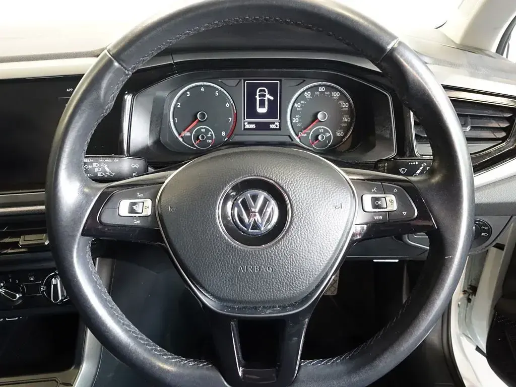 Used VW Polo SE 80 HP (58 kW) 2019 White Hatchback