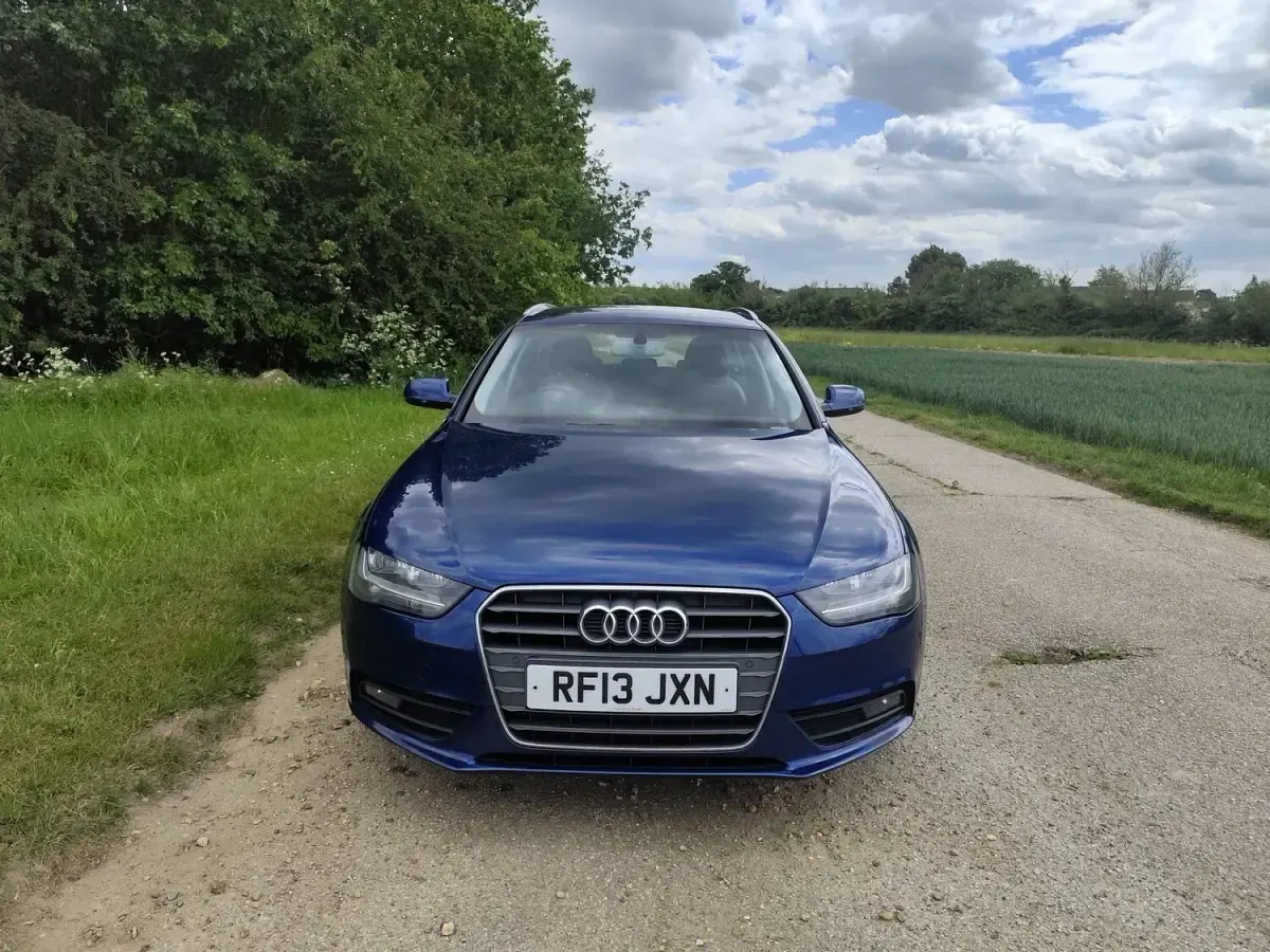 Used Audi A4 163 HP (119 kW) 2013 Blue Estate