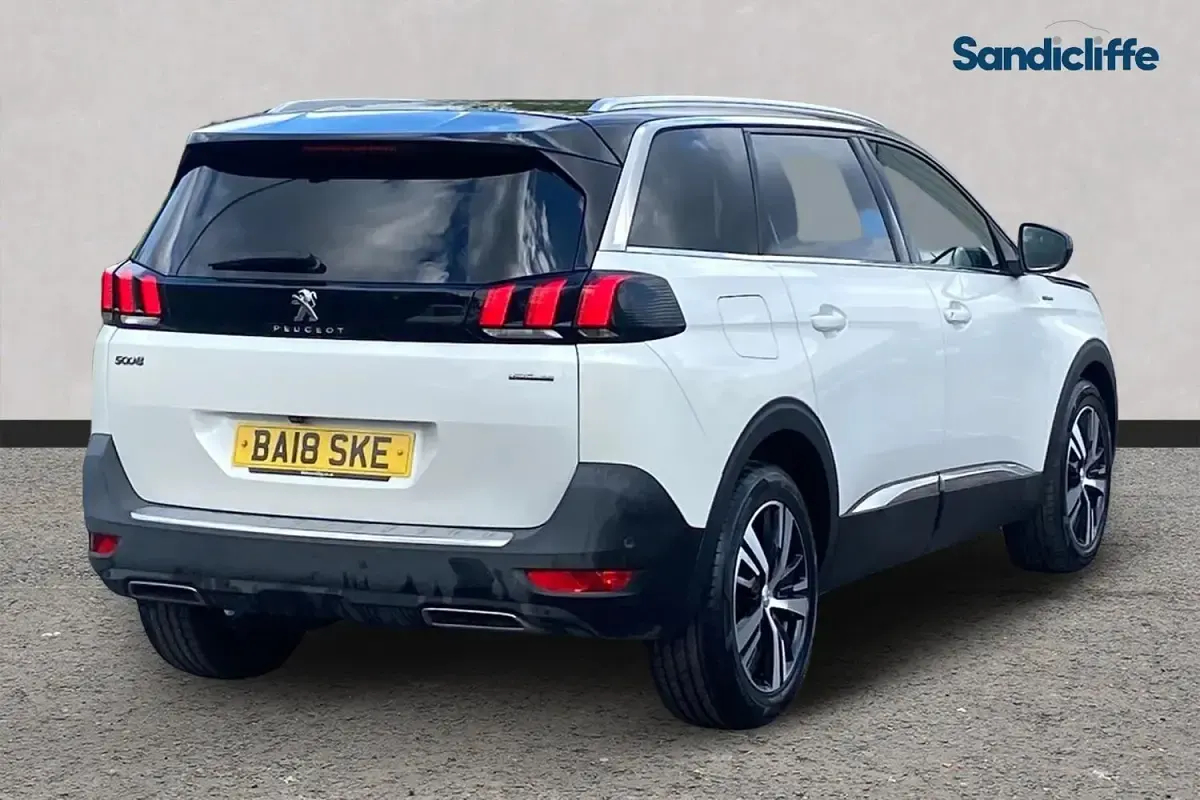 Second-hand Peugeot 5008 GT-line 130 CP (95 kW) 2018 Alb SUV