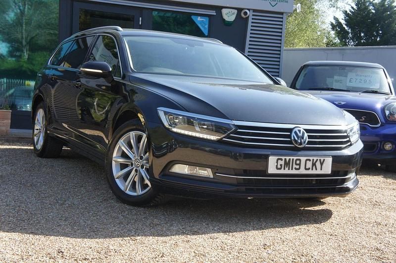 Used VW Passat Business 150 HP (110 kW) 2019 Black Estate