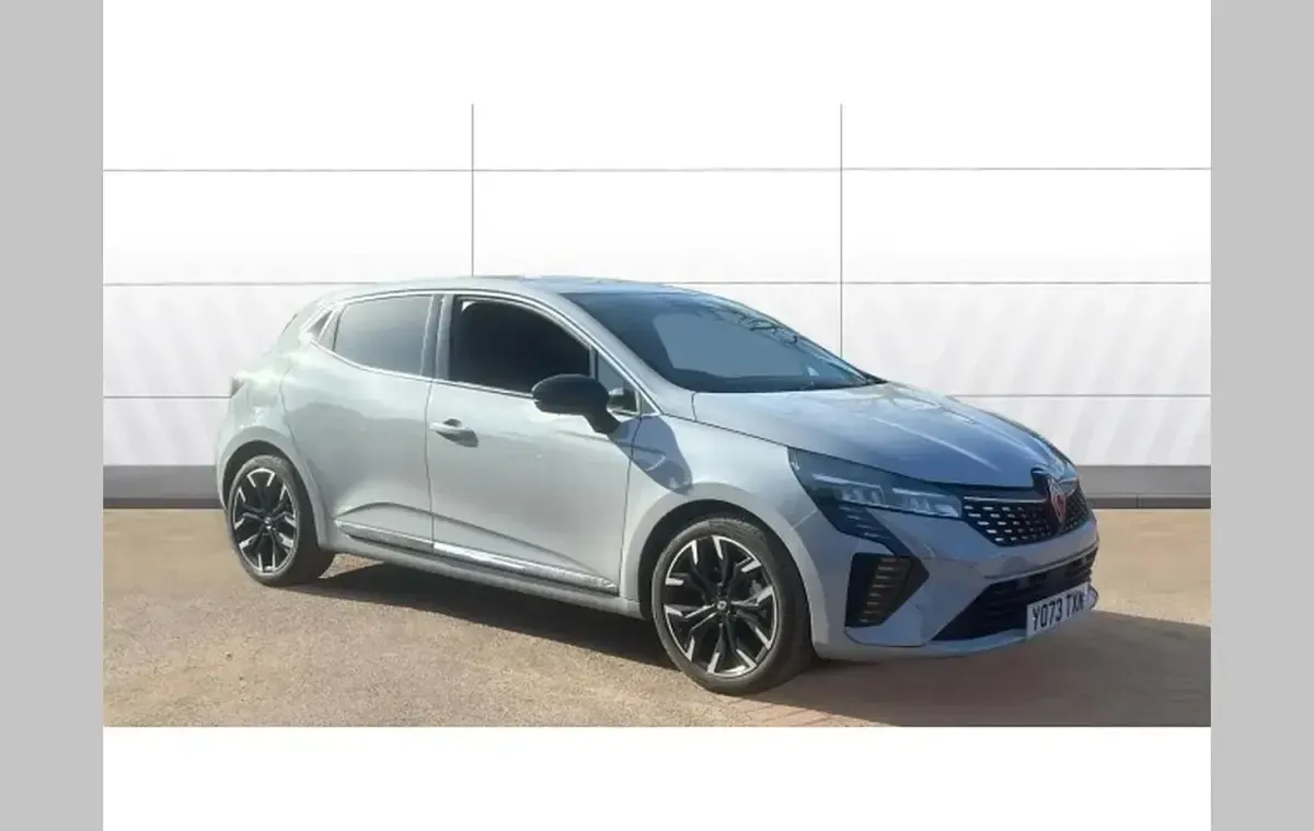 Begagnad Renault Clio V Techno 143 HK (105 kW) 2024 Halvkombi