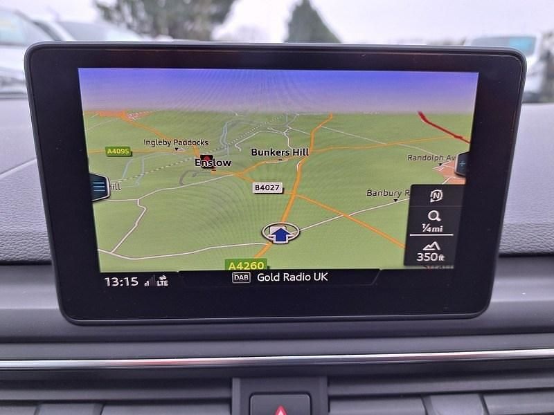 Used Audi A4 Sport 150 HP (110 kW) 2017 White Estate