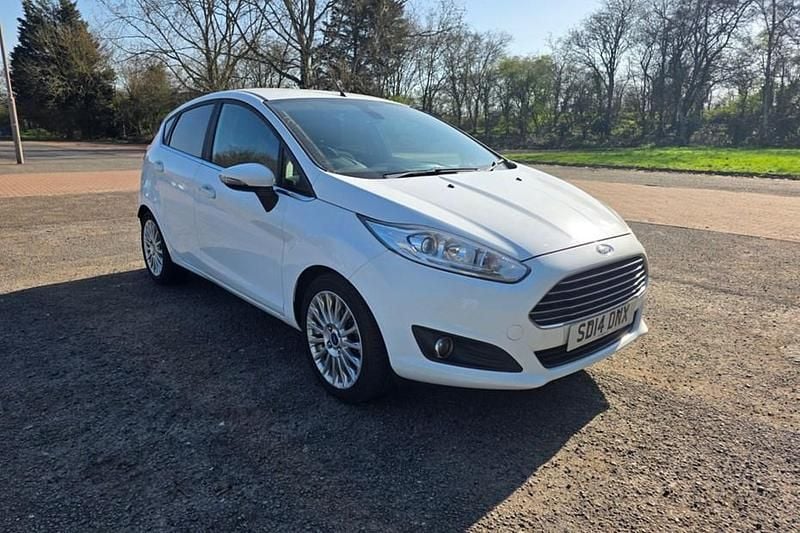 Used Ford Fiesta Titanium 2014 White Hatchback