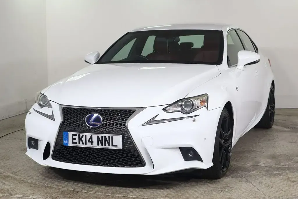 Used Lexus IS300h Sport Line 223 HP (164 kW) 2014 White Sedan