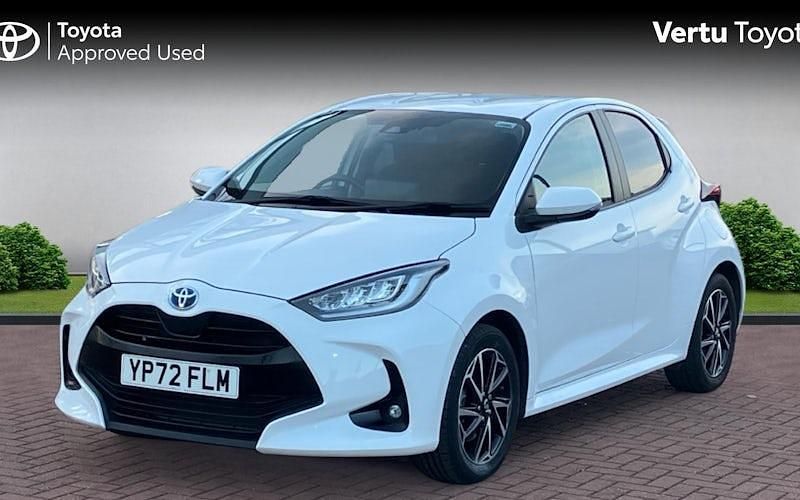 Used Toyota Yaris Hybrid Design 116 HP (85 kW) 2025 Hatchback