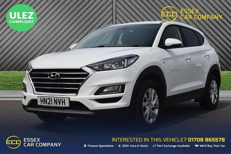 White Used 2021 Hyundai Tucson SE SUV | £14,639 (Good price) - Image 1/4