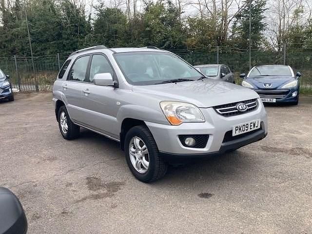 Silver Used 2009 Kia Sportage 2 SUV | £3,500 (Fair price) - Image 1/4