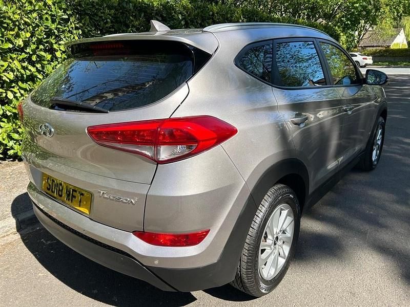 Usado Hyundai Tucson SE 177 CV (130 kW) 2018 Beige SUV