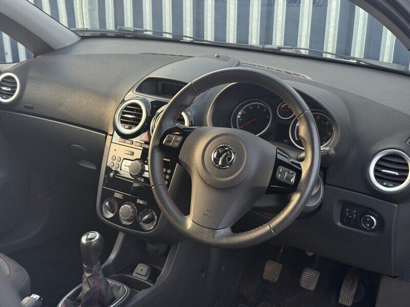 Image 3/3
