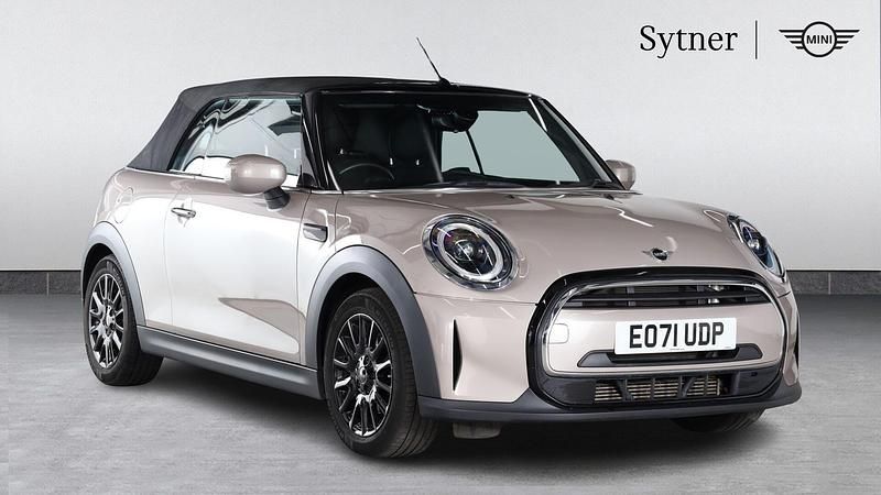 Grey Used 2021 Mini Cooper Classic Hatchback | £15,750 (Fair price) - Image 1/4
