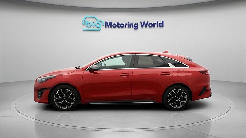 Used Kia ProCeed GT-Line 158 HP (116 kW) 2024 Red Estate