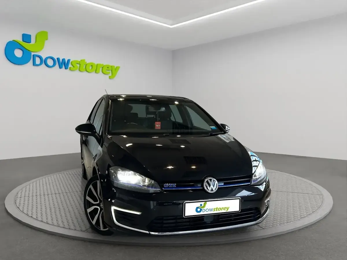 Used VW Golf VII GTE 204 HP (150 kW) 2016 Hatchback