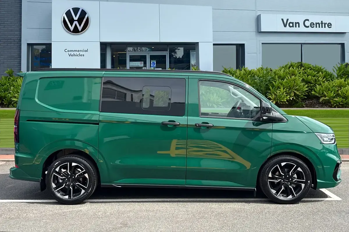New VW T7 Sportline 168 HP (123 kW) 2026 Green Van