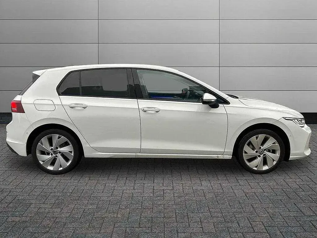 Used VW Golf VIII 150 HP (110 kW) 2025