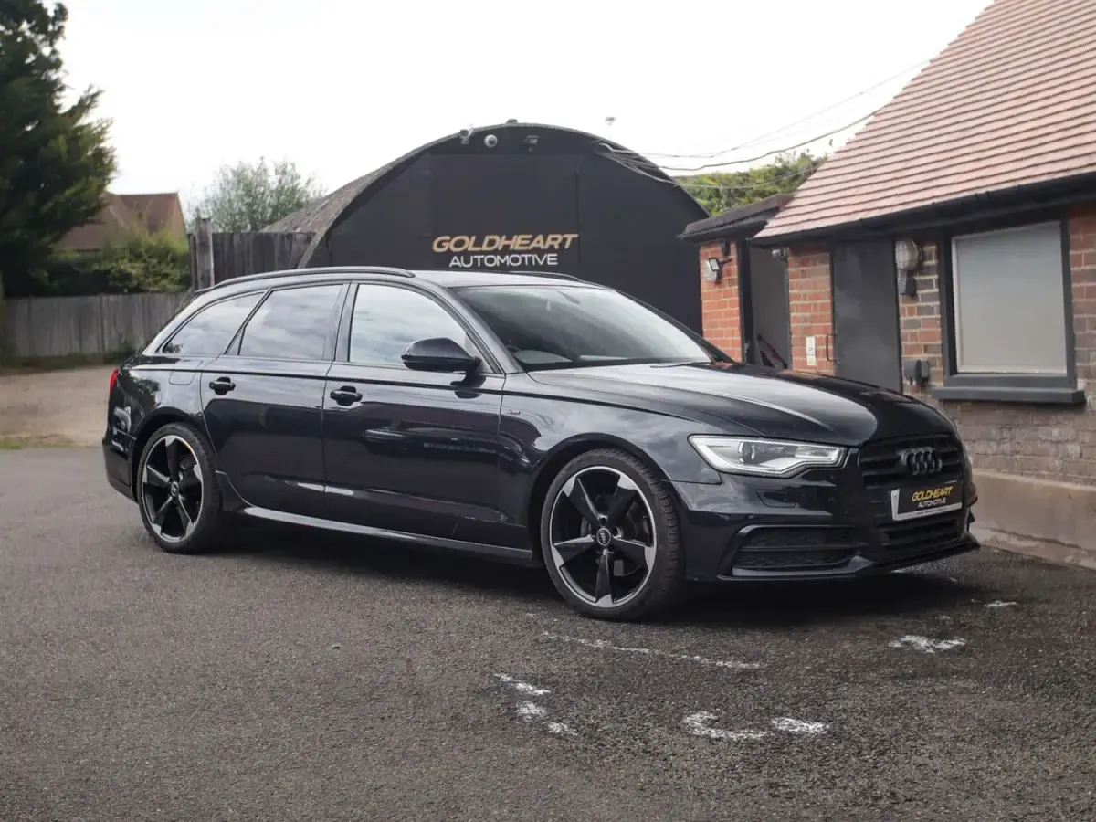 Usado Audi A6 Black Edition 2013 Azul Carrinha