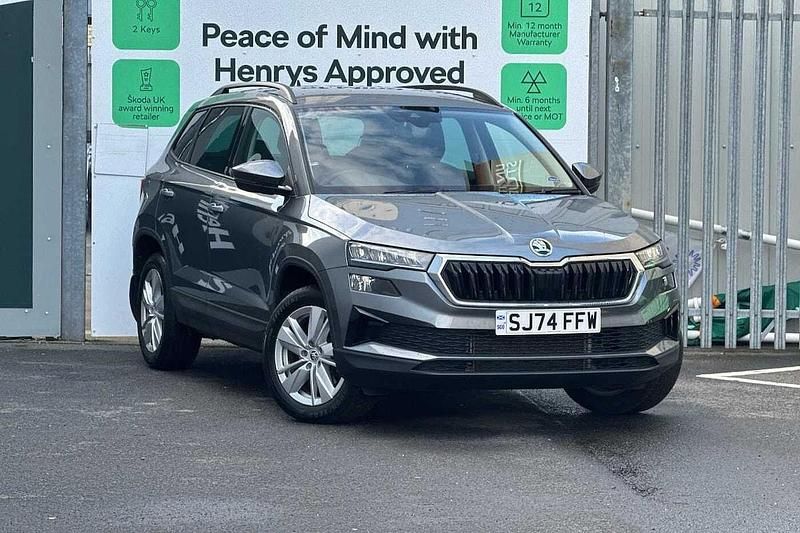 Graphite grey metallic Used 2024 Skoda Karoq SE Drive SUV | £21,795 (Super price) - Image 1/4