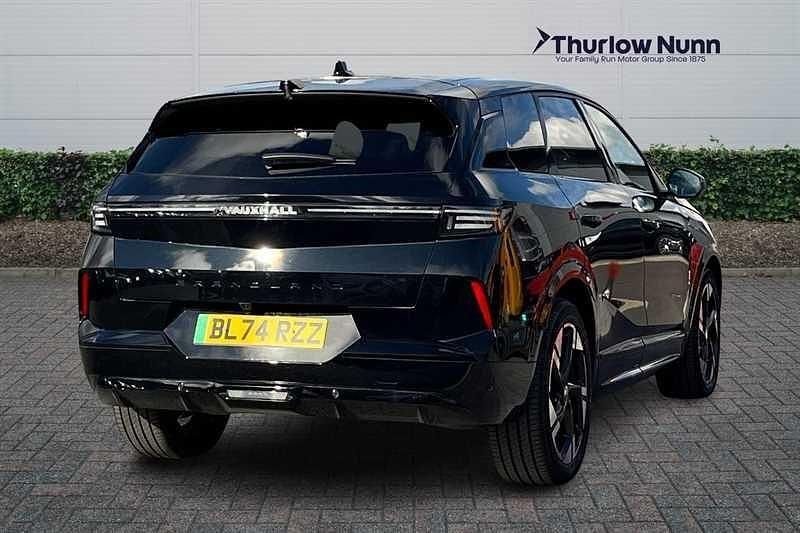 Second-hand Vauxhall Grandland Ultimate 156 kW (213 CP) 2024 Negru SUV