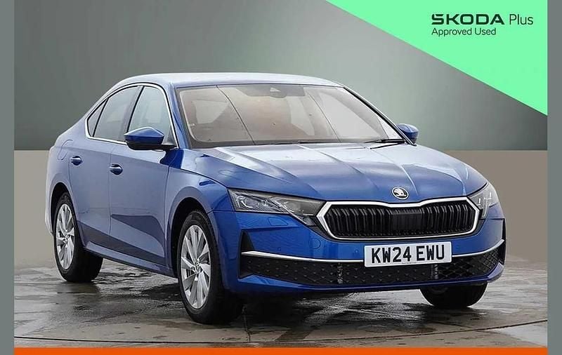 Used Skoda Octavia First Edition 147 HP (108 kW) 2024 Race blue metallic Hatchback